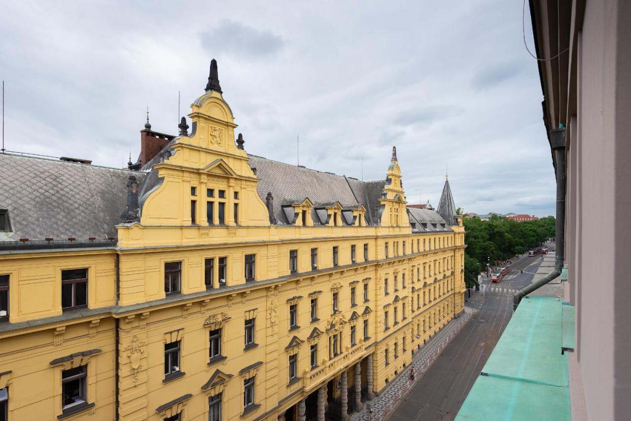 Ferienwohnung New Luxury Apt With Ac&Parking In The Center Of Prag Exterior foto