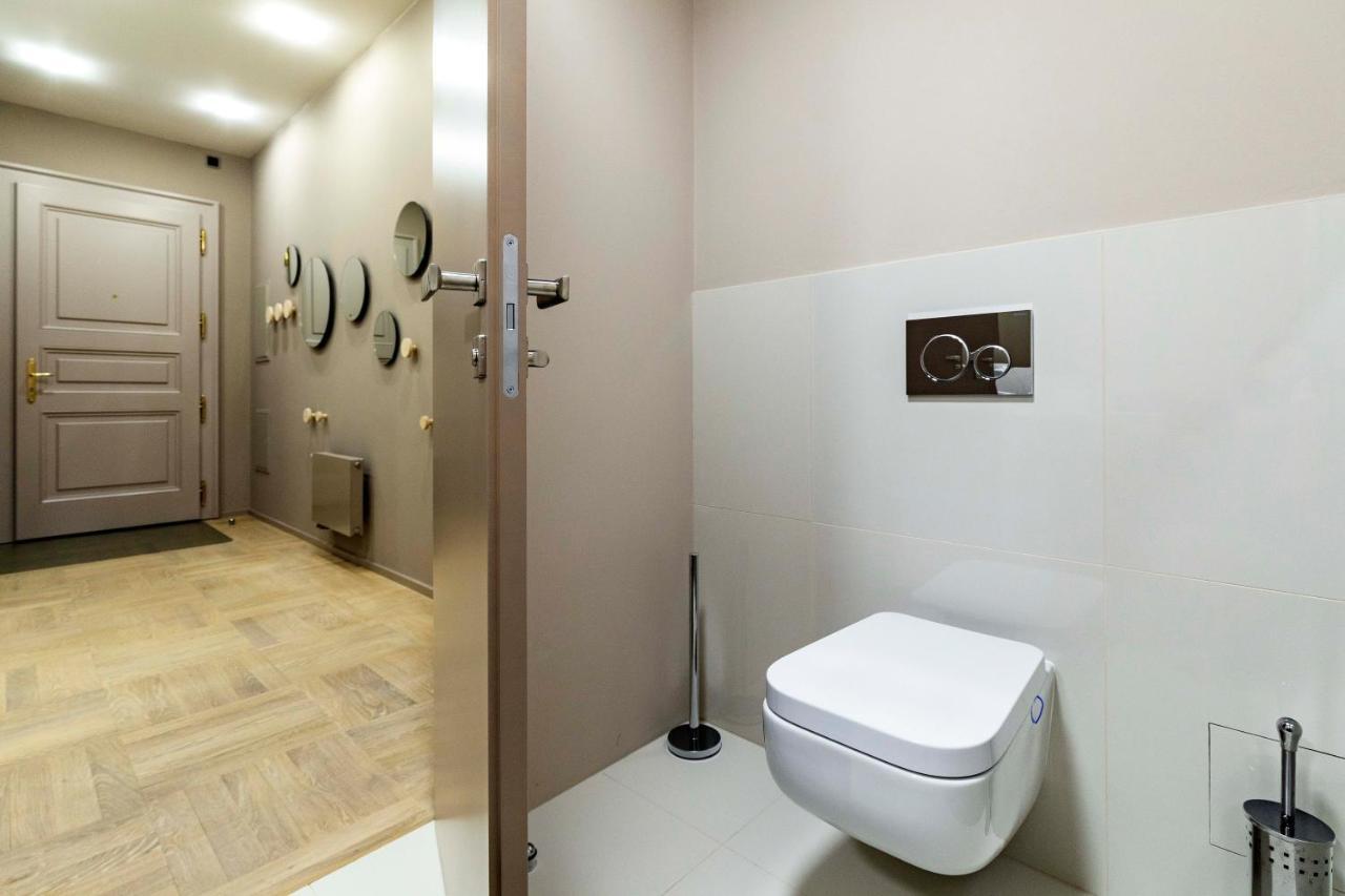 Ferienwohnung New Luxury Apt With Ac&Parking In The Center Of Prag Exterior foto