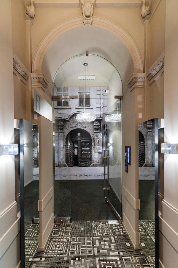 Ferienwohnung New Luxury Apt With Ac&Parking In The Center Of Prag Exterior foto