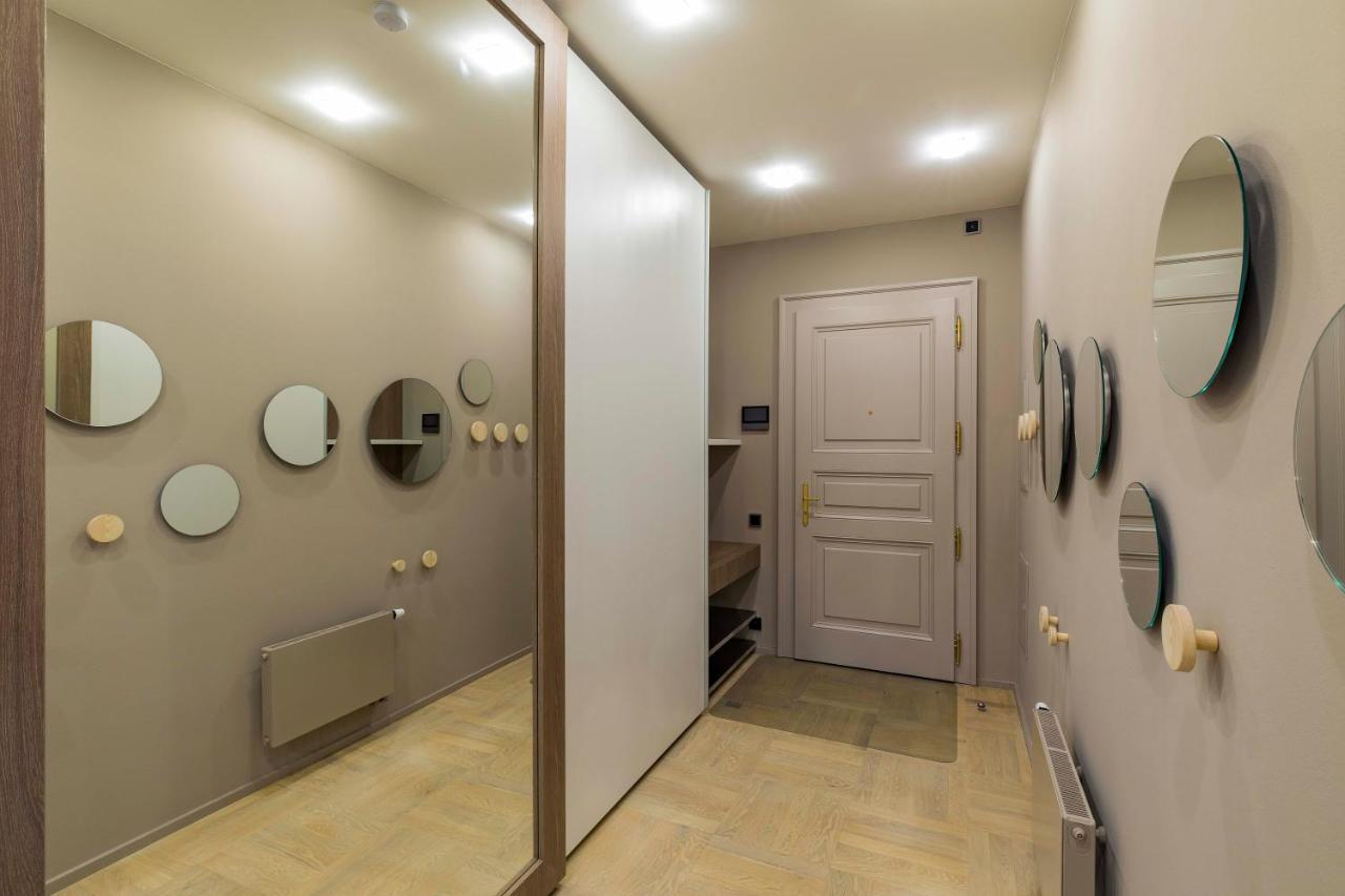 Ferienwohnung New Luxury Apt With Ac&Parking In The Center Of Prag Exterior foto